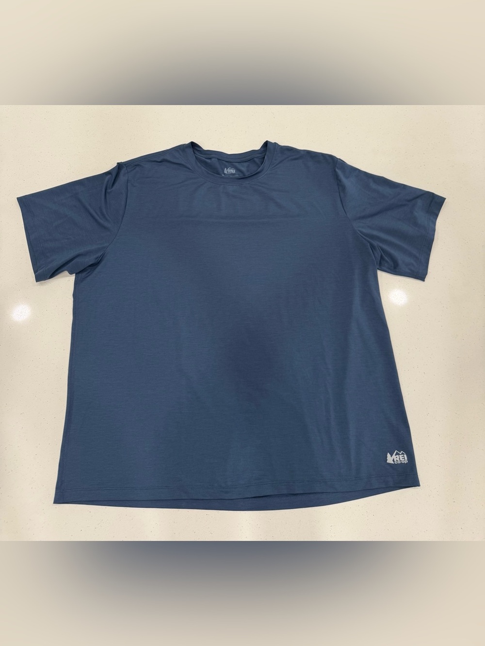 REI Men's Short-Sleeve Performance Tee in Navy Blue